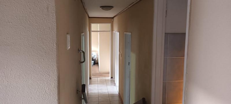 4 Bedroom Property for Sale in Bellair Western Cape